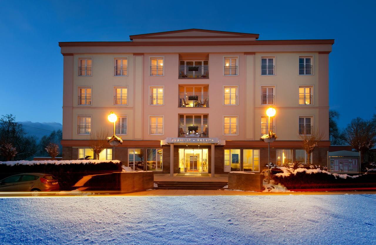 Francis Palace 4*